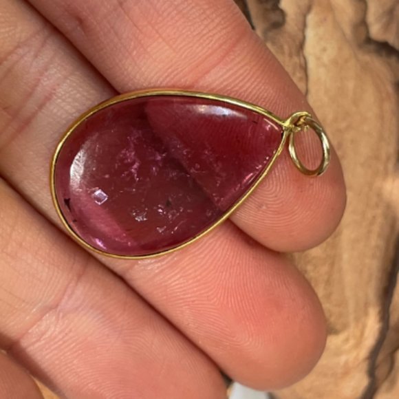6CT Natural Purplish Fuschia Tourmaline Pear Shape 14K Yellow Gold Pendant 25mm - Picture 3 of 6